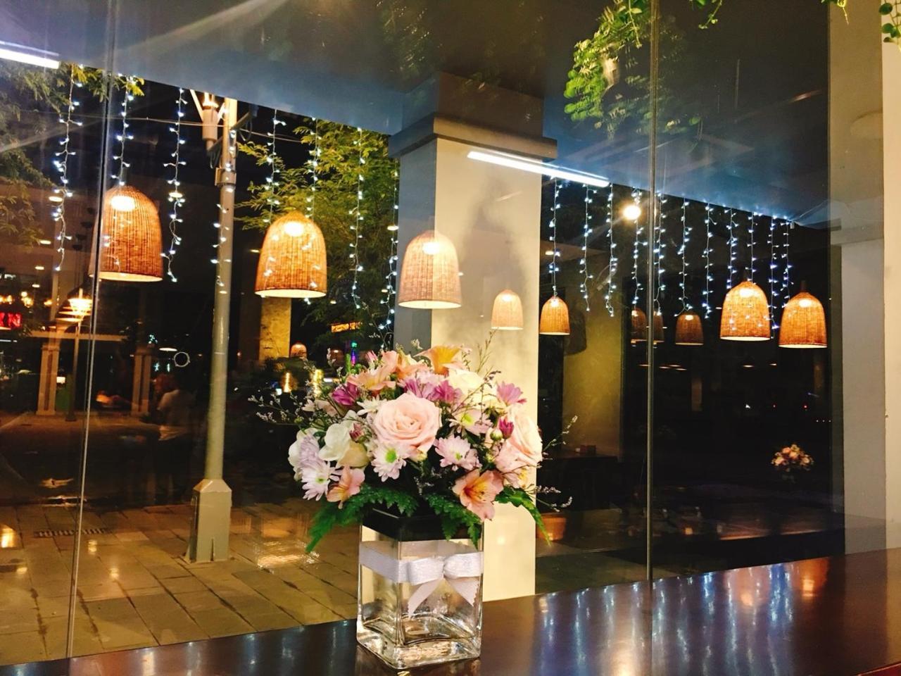Calisun Hotel Phu Quoc Buitenkant foto